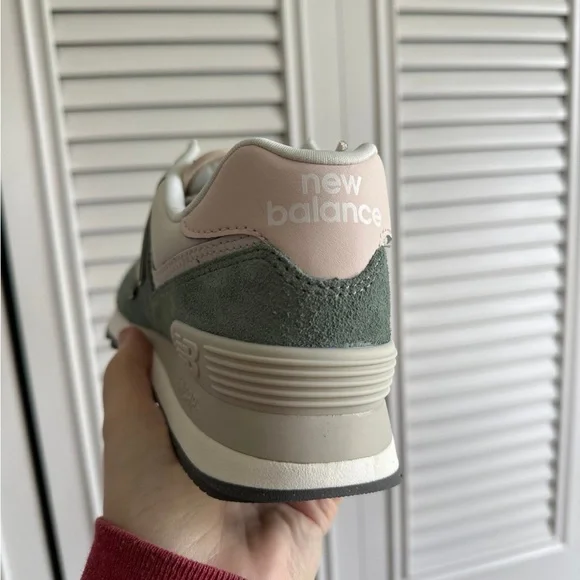 New Balance 574 Sneakers - Picture 4 of 8